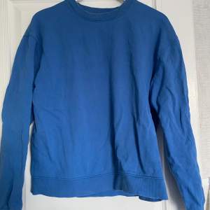 Urtvättad marinblå sweatshirt från Cubus, strl M. Billigare frakt finns! 💗