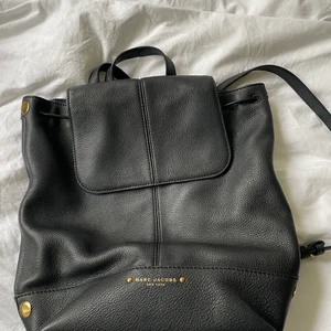 Marc by Marc Jacobs ryggsäck - Äkta Marc Jacobs ryggsäck i svart läder köpt i USA 