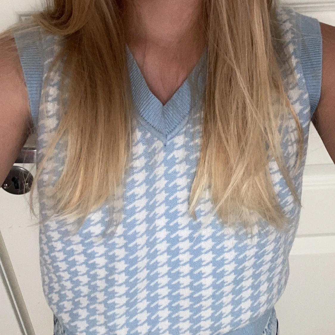 Skitsnygg tröja storlek:152 - 90