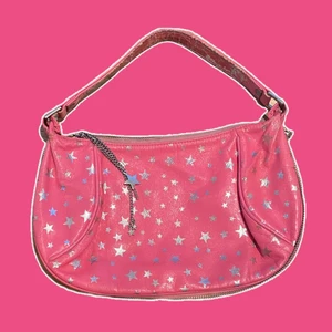 ✨Stjärnväska💞 - Världens sötaste väska💞rosa med silvriga stjärnor på, tyvärr kommer den inte till användning✨💋