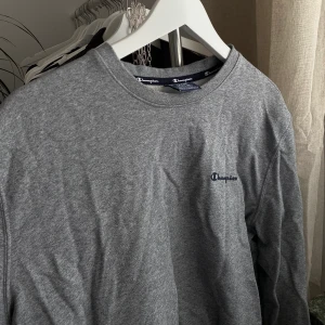 Champion Sweatshirt - Sweatshirt från champion