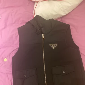 prada västar - prada västar unisex