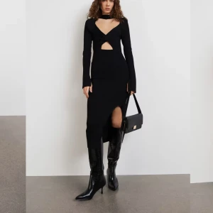 Helt ny, klänning - Klänning från gina tricot nypris var 699kr. Slutsåld idag