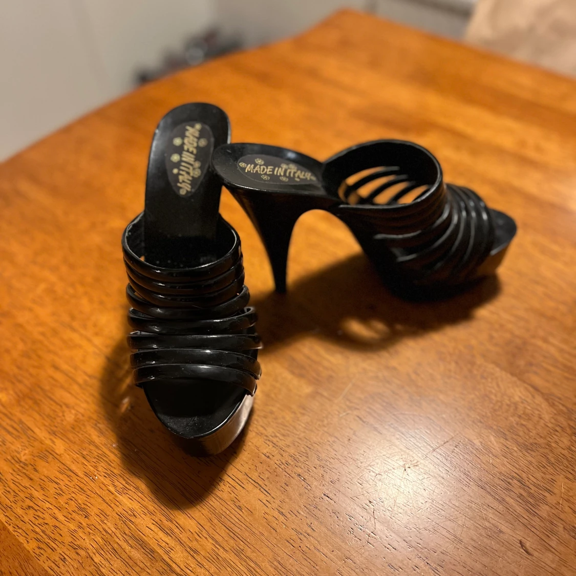 Svarta pumps strl 39 - 90