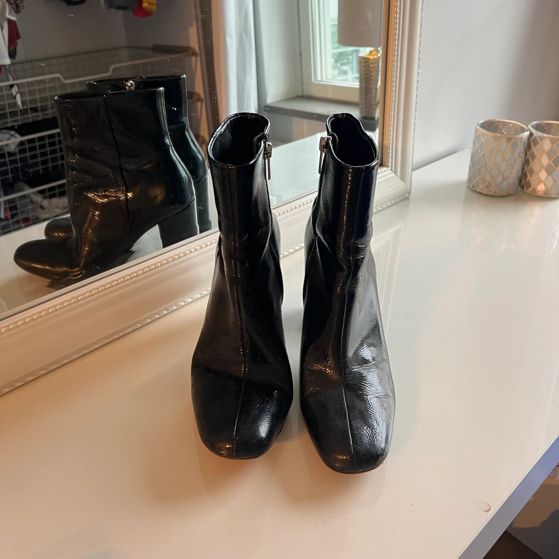 Svarta läder klackskor  - 91