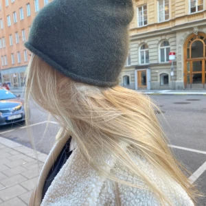 Fwss mössa - Så najs och lite fluffig Fwss mössa😍 Har två stycken så säljer båda! Knappt använda