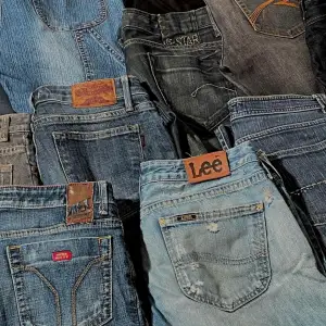 Hej! Vårt UF-företag kommer sälja trendiga lågmidjade jeans ❤️‍🔥 På vår instagram kommer mer info snart! @lwjeans.uf