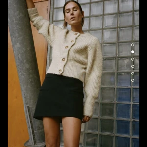 Kofta - Jätte gullig kofta från zara ❤️❤️ helt ny och aldrig använd! 