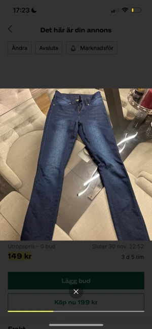 Dr denim jeans mörkblå Xs - mörkblå Jeans från dr denim storlek xs. Använda en gång alltså som nya.