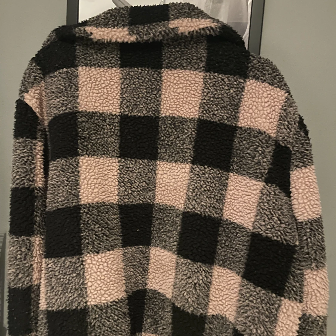 Vinter/höstjacka från twin tip i rosa/svart. Storlek 38  - 90