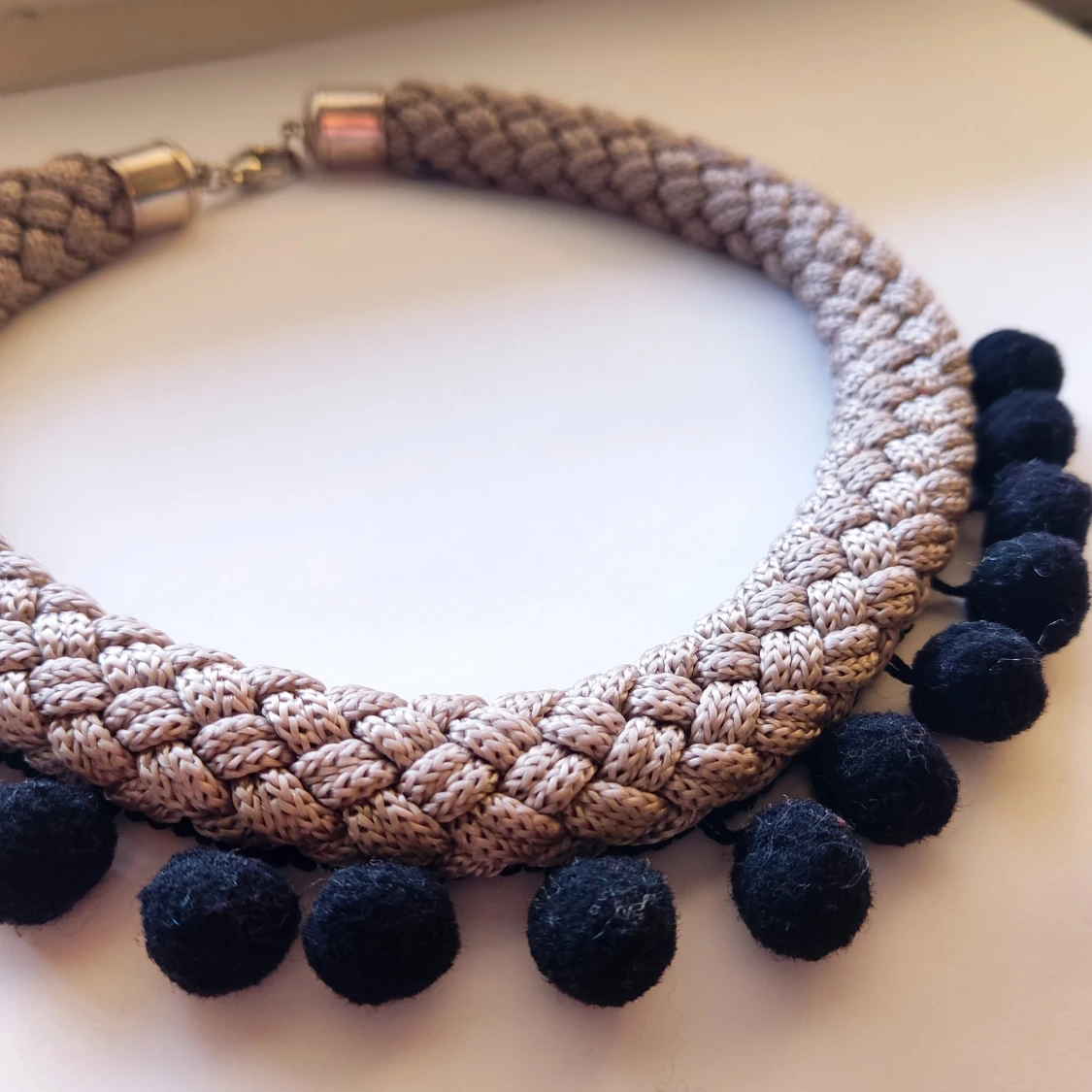 Handgjord halsband  - 90