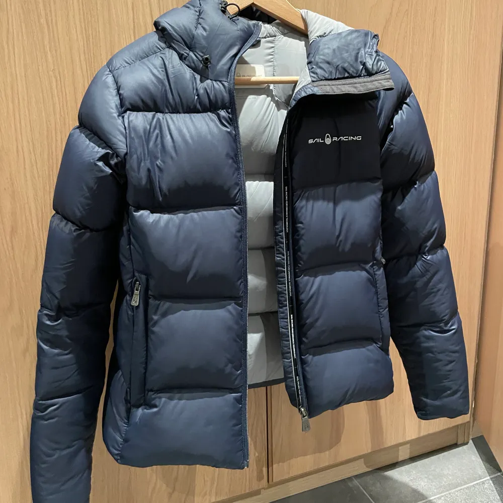 W Gravity Down Jacket Jackor