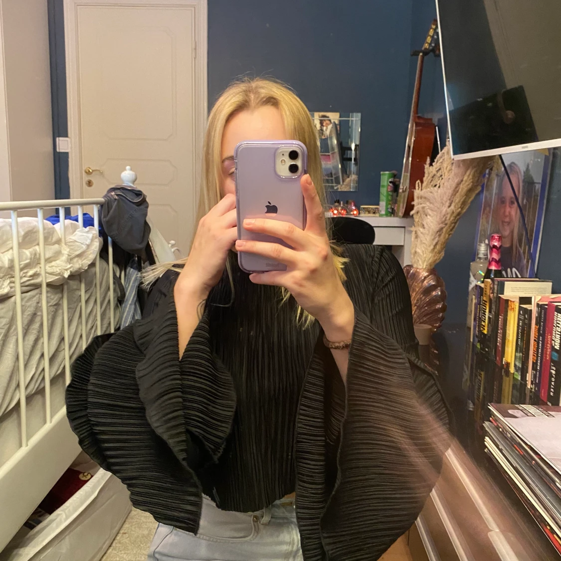 Topp med fladdriga ärmar - 90