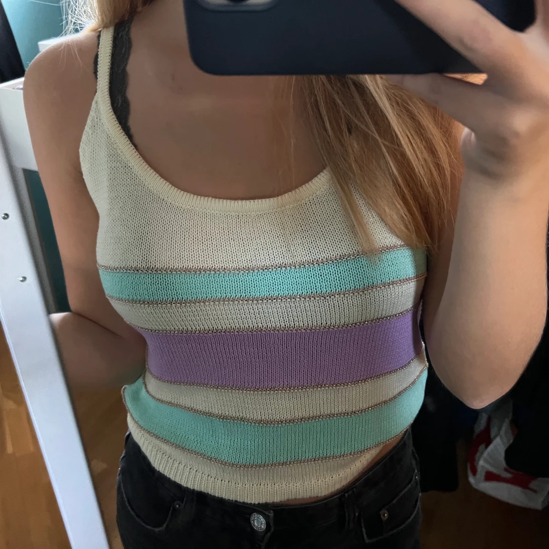 Stickat linne med glitter