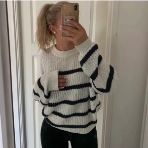 Stickad tröja - As snygg tröja som inte kommit till användning, lånad bild!! Men exakt lika dan❤️❤️