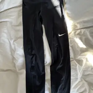 Fina tights från Nike. 