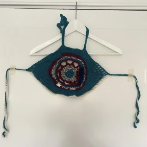 Kristalltopp - Virkad och knytbar kristalltopp 