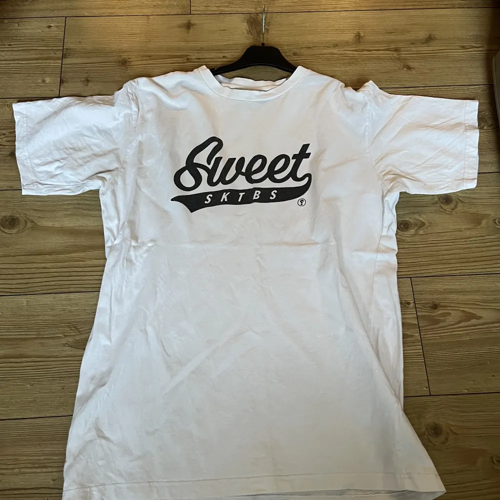 Sweet SKTBS💕extra large  XL, bra skick. Oversize. Junkyard. T-shirts.