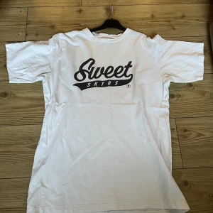 Sweet SKTBS - Sweet SKTBS💕extra large  XL, bra skick. Oversize. Junkyard