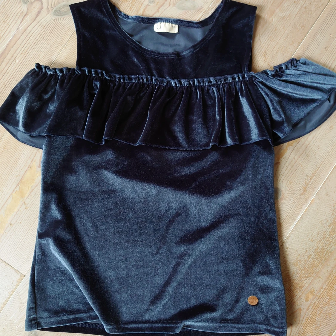 Topp med volang - 90