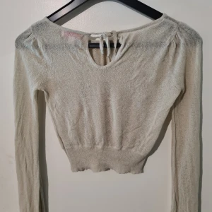 Stickad topp - Stickad topp u storlek s