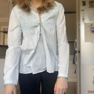 Blus  - Blus från oddmolly med glitter🫧🫐🙏