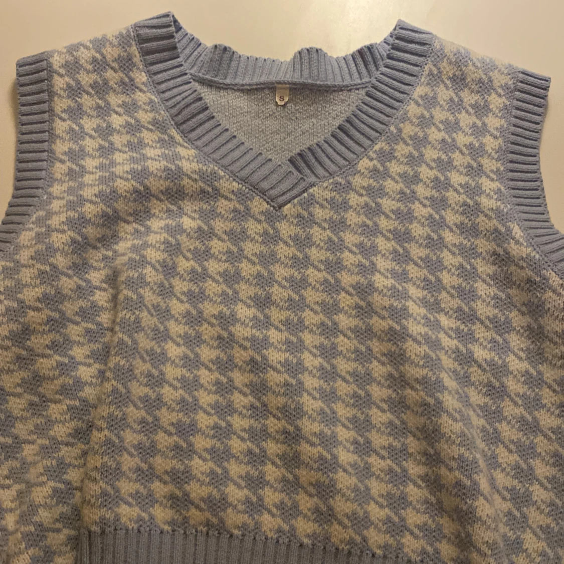 Stickad väst  - 90