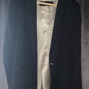 Blazer  - Sparsamt använd fin passform elegant balzer från zara 