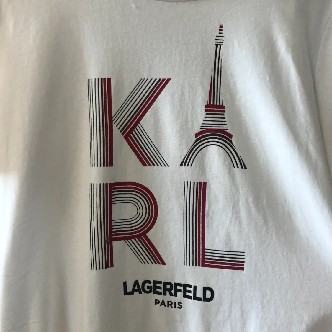 Karl Lagerfeld tshirt strl M - 90