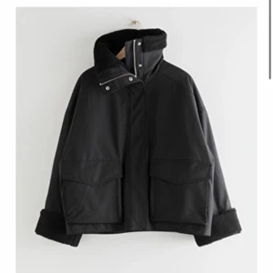 Oversized sherling jacket från & Otter stories -  INTRESSEKOLL! Fick den i julklapp och den är använd två gånger💕 nypris är 1450kr💕 tänker att jag kan sälja den för ca 900/1000kr 