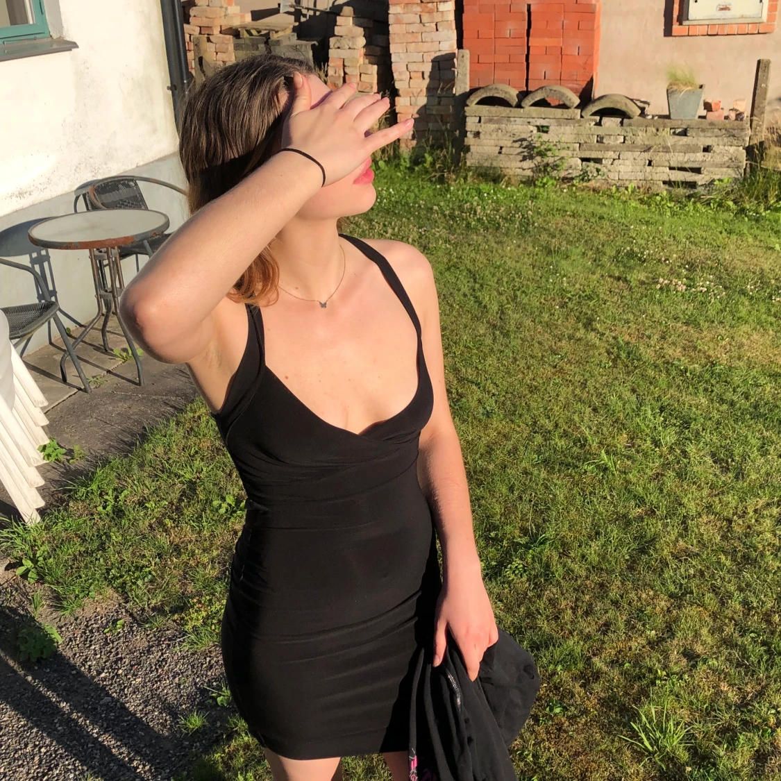 Svart tajt sexig klänning ;)