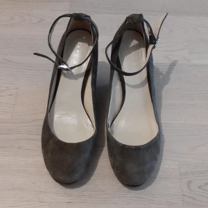 Kilklackar - velvet  - Ok skick