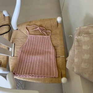 Brandy Melville topp - Superfin halter topp från brandy Melville 🏝️🏄‍♀️