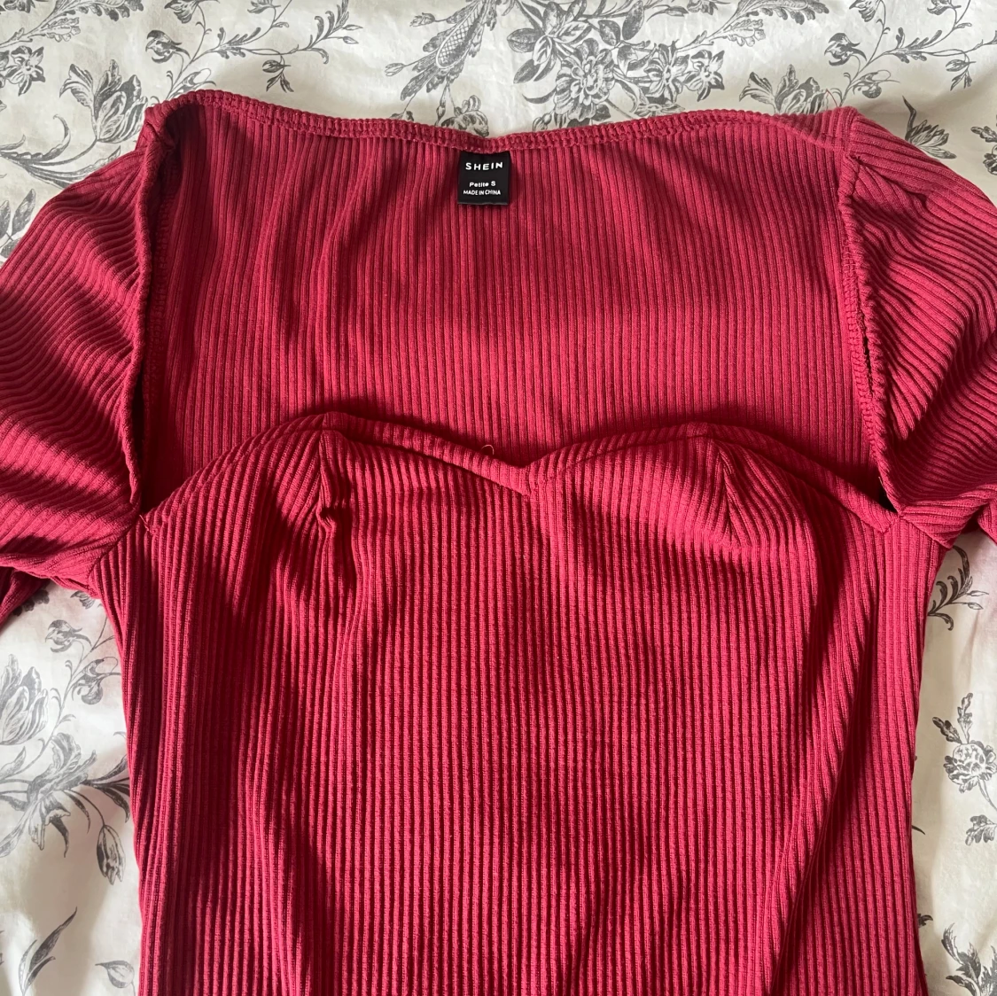 Vinröd klänning  - 90