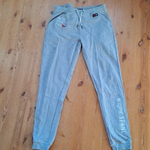 Mjukisbyxor  - Sällan använd. 