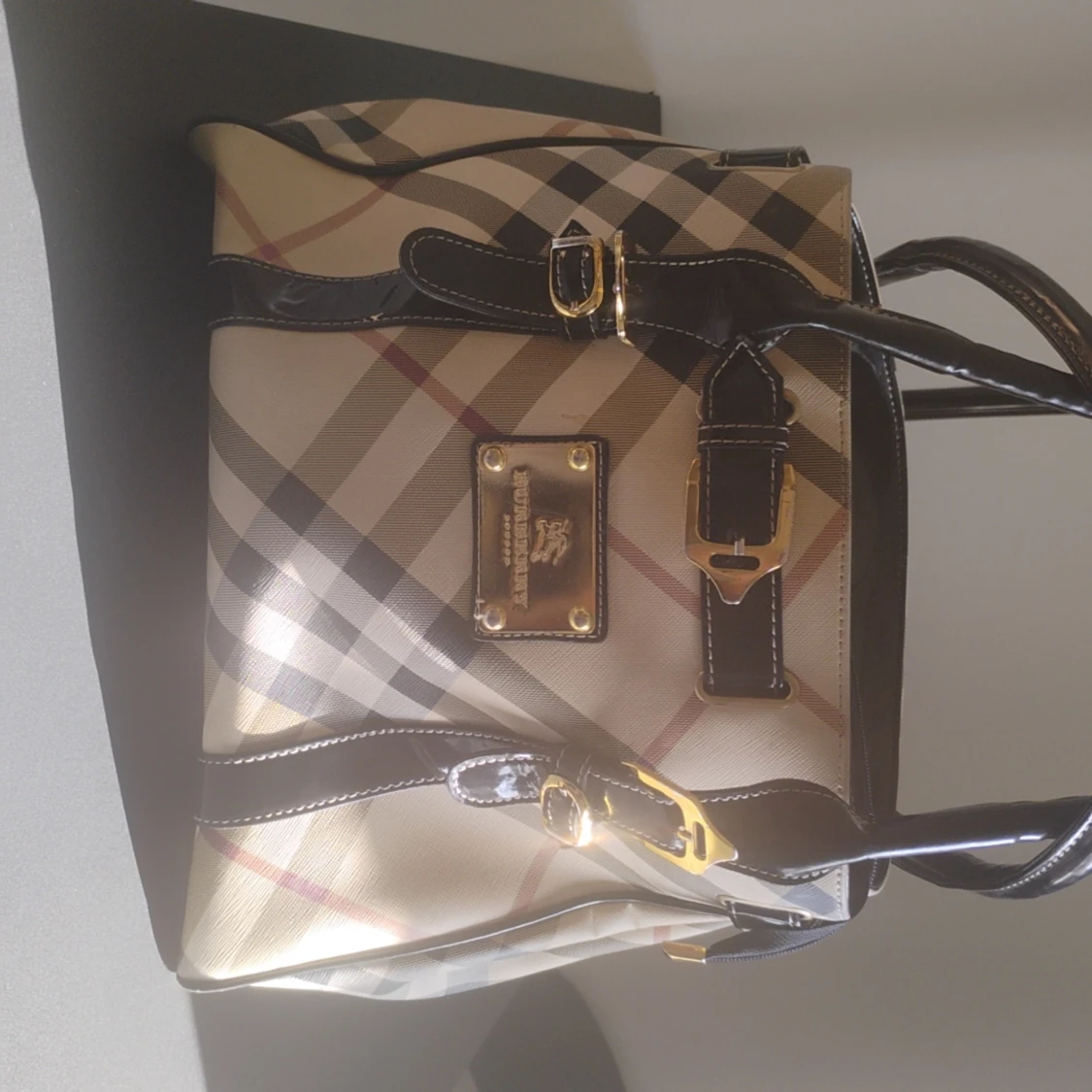 Burberry väska - 91