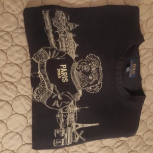 Polo bear stickad  - Motiv Paris din stickad tröja från Ralph Lauren 