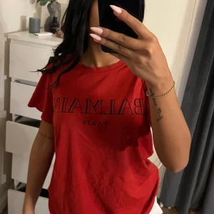 Balmain tröja  - Orginal pris 3000