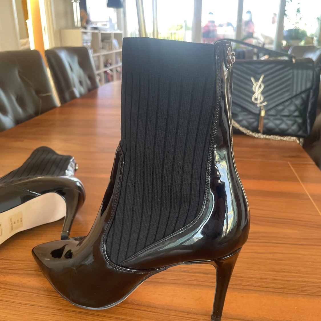 GUESS klackskor - 90