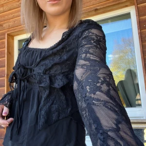 Spets bolero - Aldrig använd, råkade köpa 2 st. Kan skickas