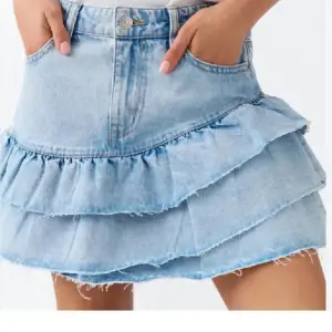 Populär Gina tricot och slutsåld jeans volang kjol!❤️