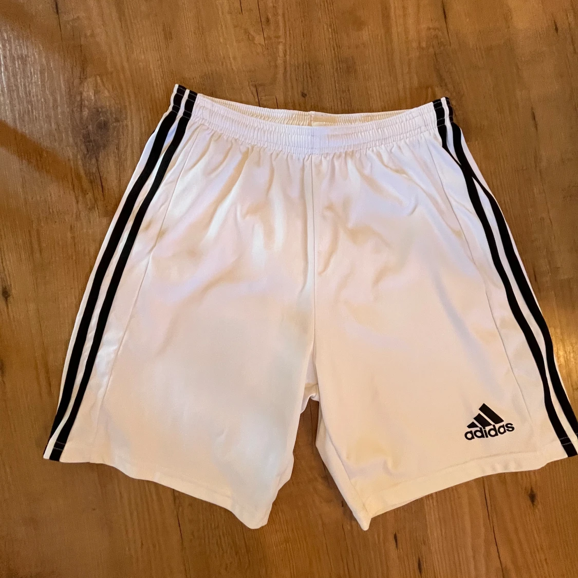 Adidas träningsshorts