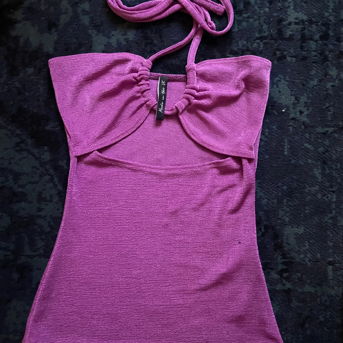 Lila glittrigt linne