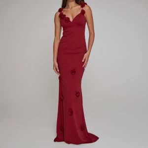 Balklänning  - Säljer min jättefina balklänning som jag bara använt under en gång. Klänningen är i fint skick. 