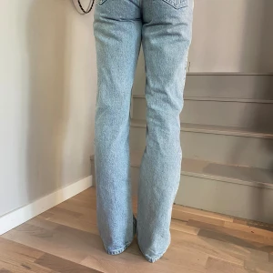 Jeans  - Fina jeans från weekday, köpa för typ 2 år sen men aldrig använt tyvärr. 💕
