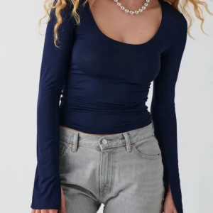 Topp - Soft touch jersey top från Ginatricot som inte kommer till användning. Använd ett fåtal gånger, som ny💗