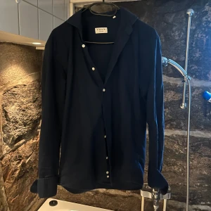 Skjorta  - Aldrig använt nästan 