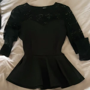 Blus - Blus från Hm med spets ❤️ använd en gång! 