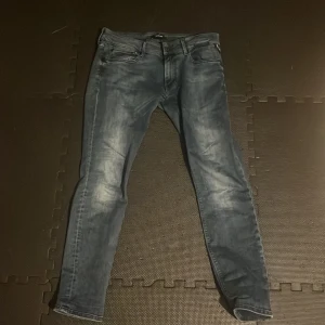 Replay jeans  - Säljer mina replay jeans då för små. Storleken på dessa är w30 L30. Hör av dig om frågor eller annat 