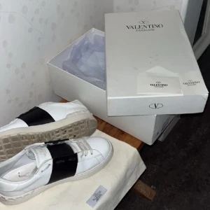 Valentino skor - (Såld innan publicering)